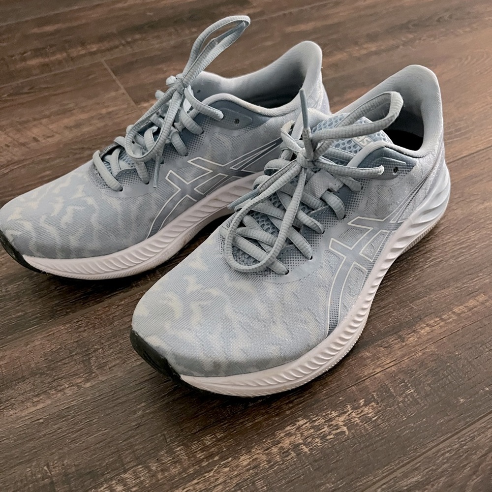 ASIC sneakers. Gel-excite 8. Cloud blue